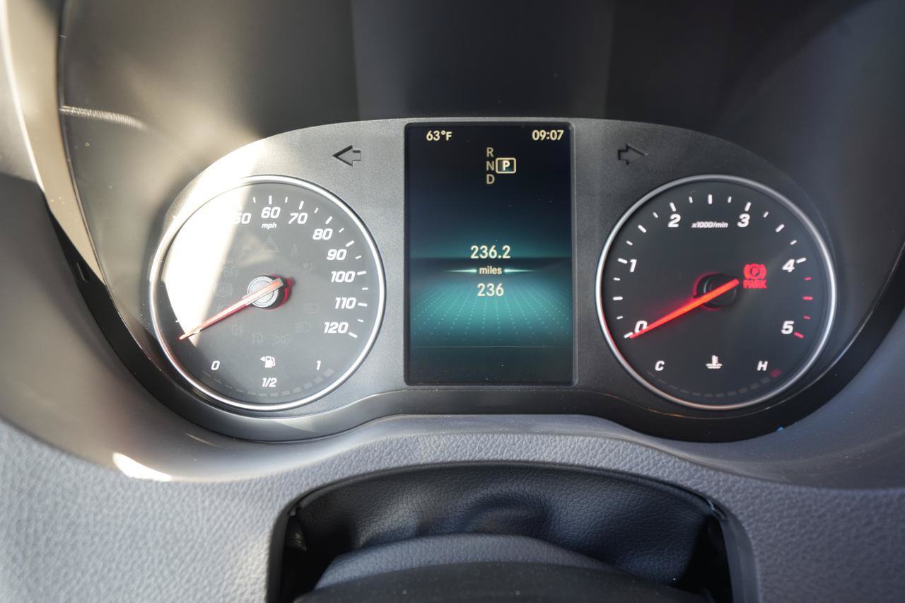 Used 2024 Mercedes-Benz Sprinter 2500 image 19