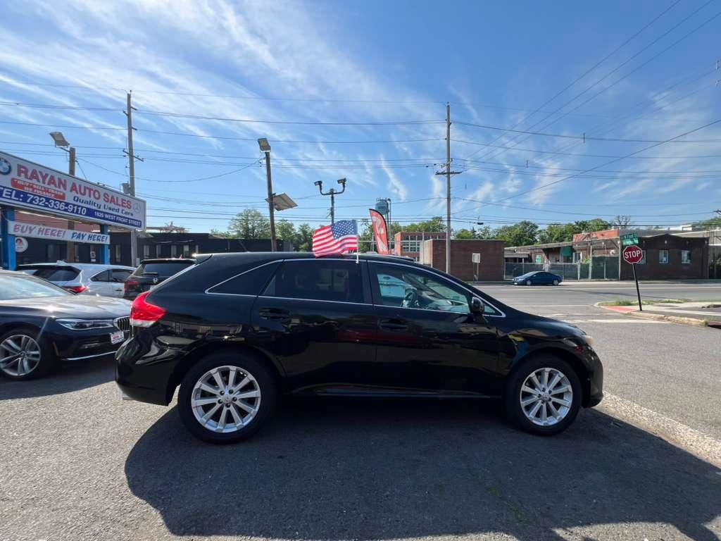 Used 2010 Toyota Venza AWD image 12
