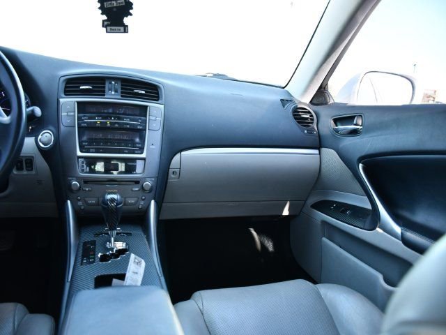Used 2011 Lexus IS 250 w/ Premium Pkg Value Edition image 16