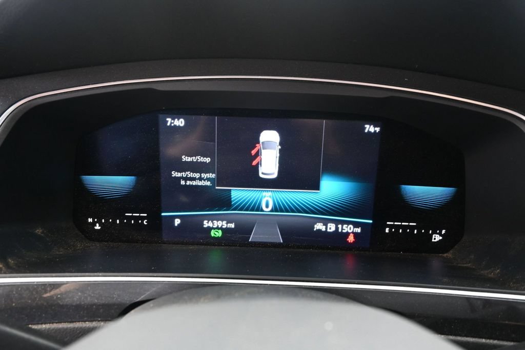 Used 2022 Volkswagen Tiguan SE R-Line FWD image 9