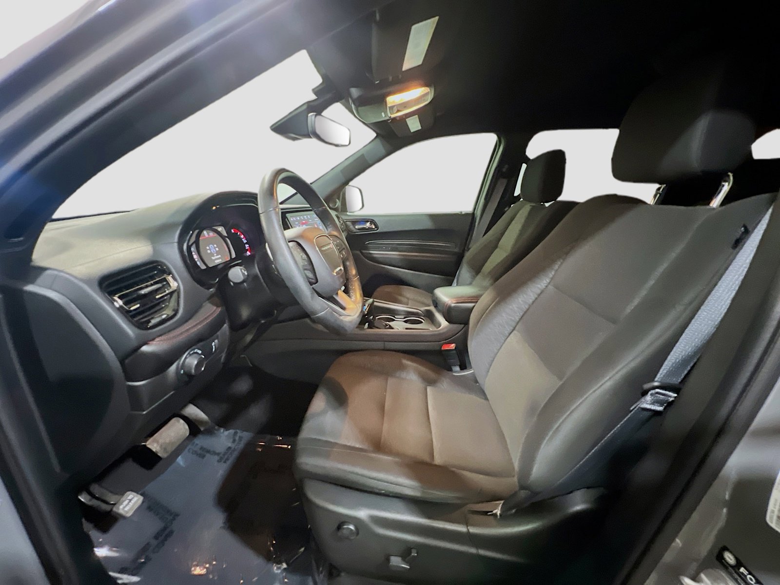 Used 2023 Dodge Durango GT RWD image 15