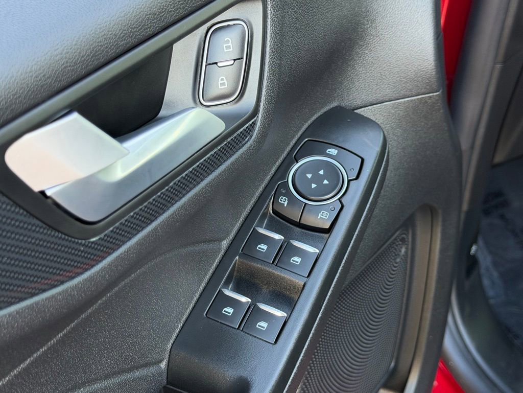 Certified 2025 Ford Escape ST-Line w/ Equipment Group 301A image 14