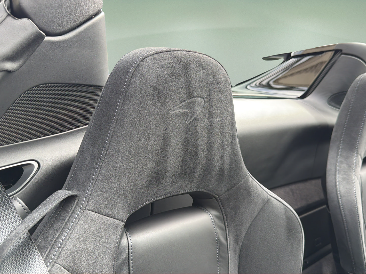 Used 2022 McLaren 720S Spider RWD image 18