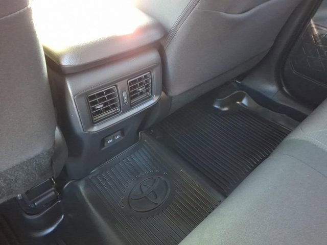 Used 2025 Toyota RAV4 XLE image 8