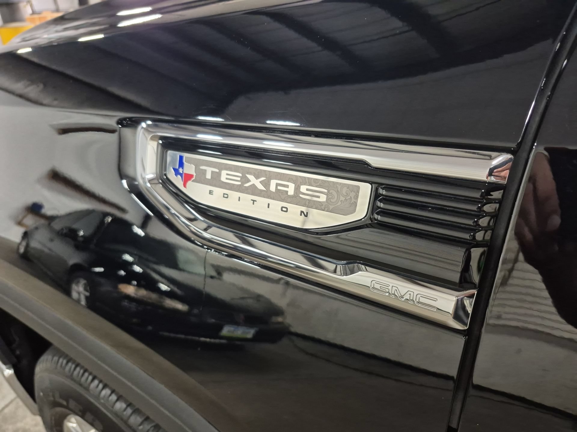Used 2019 GMC Sierra 1500 SLT AWD/4WD image 31