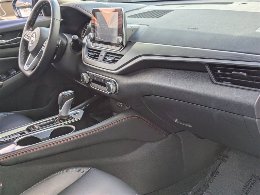 Used 2025 Nissan Altima 2.5 SR image 31