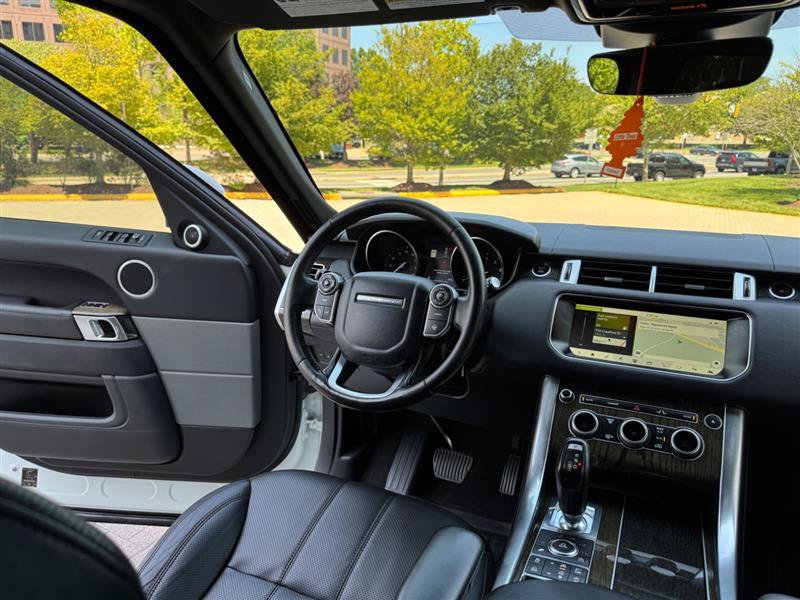 Used 2017 Land Rover Range Rover Sport AWD/4WD image 31