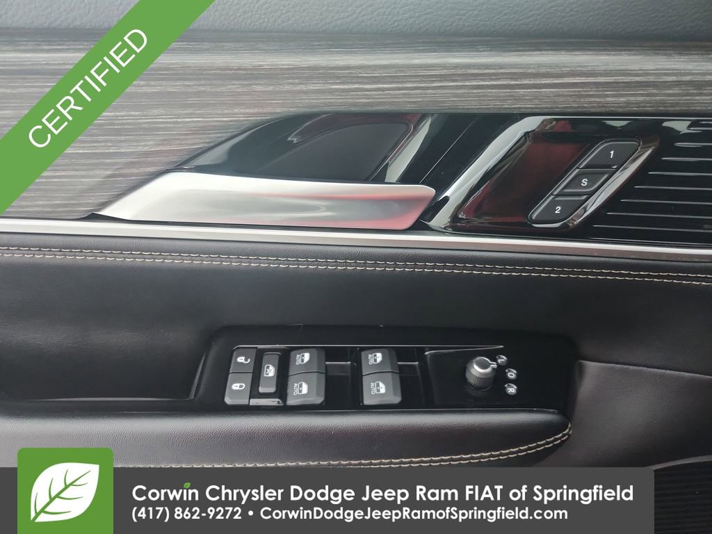 Used 2024 Jeep Wagoneer L Series II w/ Flexible Seating Group image 21