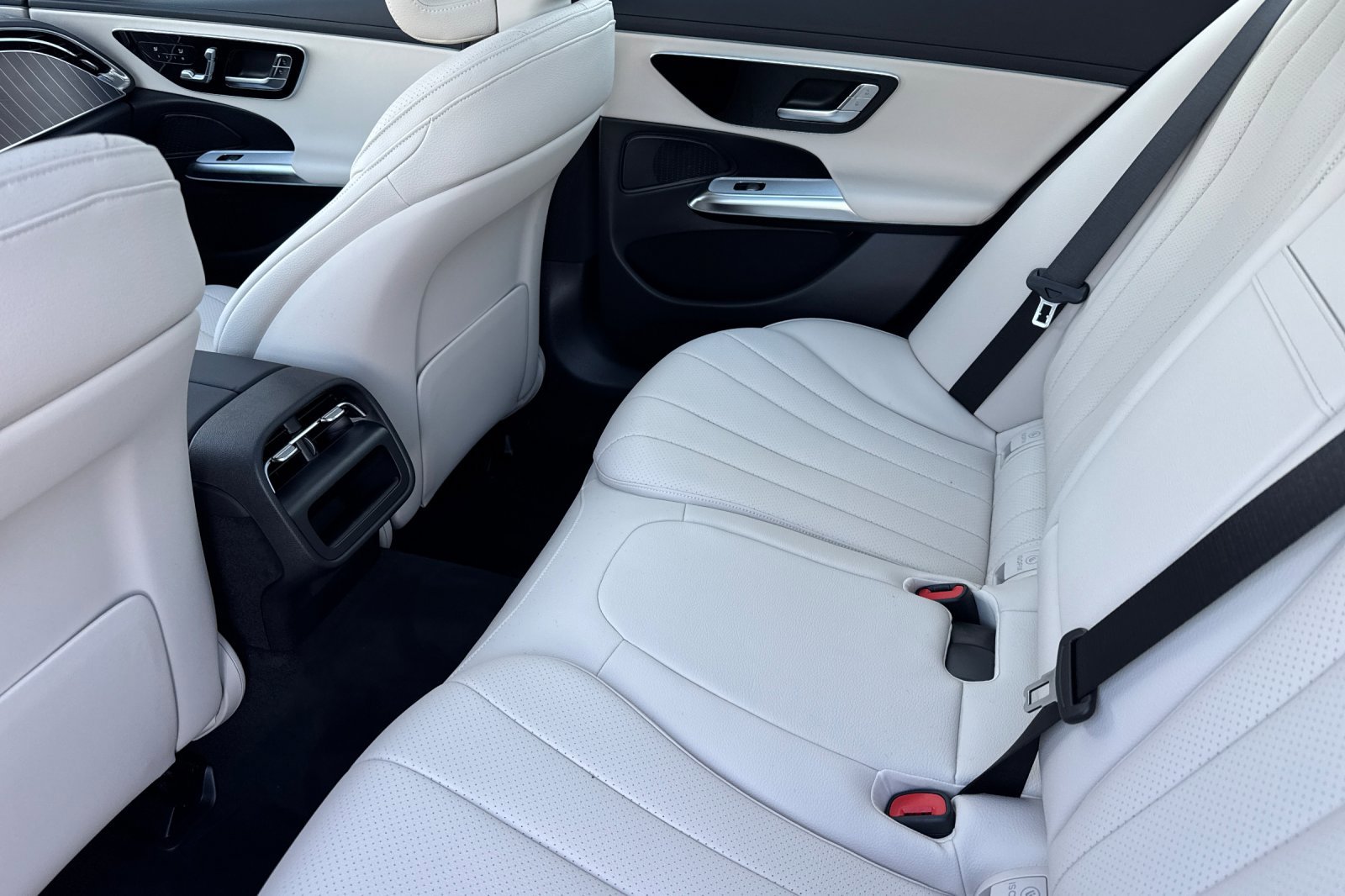 New 2026 Mercedes-Benz E 350 Sedan image 12