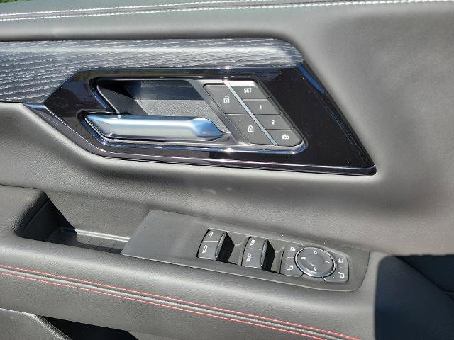 New 2026 GMC Yukon XL AT4 Ultimate w/ LPO, Floor Liner Package image 31