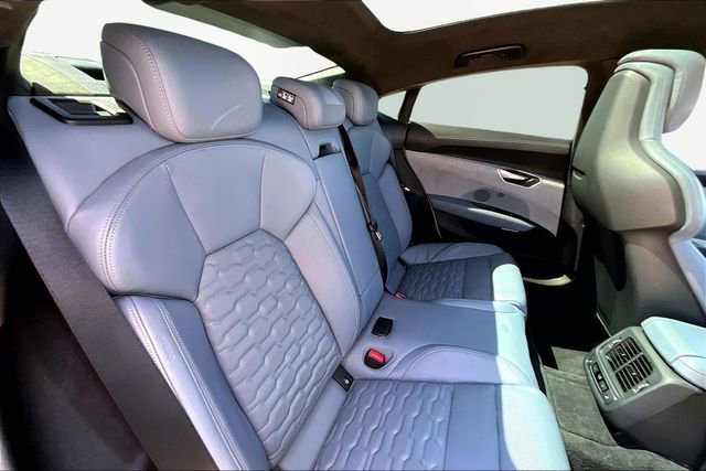 Used 2023 Audi RS e-tron GT w/ Ceramic Brake Package image 29