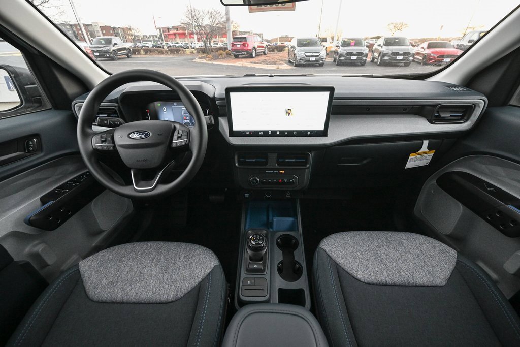 New 2025 Ford Maverick XLT image 24