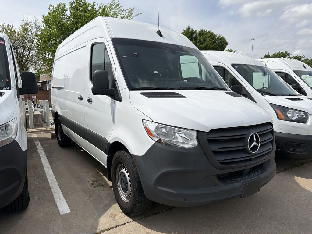 Used 2023 Mercedes-Benz Sprinter 144 Cargo image 2