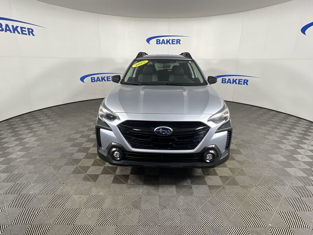 Used 2025 Subaru Outback Onyx Edition AWD/4WD image 3