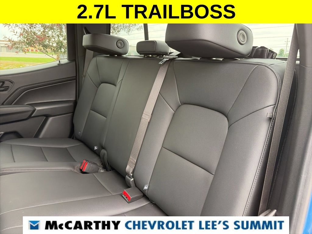 Used 2025 Chevrolet Colorado Trail Boss AWD/4WD image 43