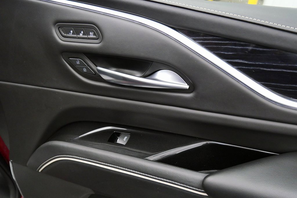 Used 2023 Cadillac Escalade ESV V image 18