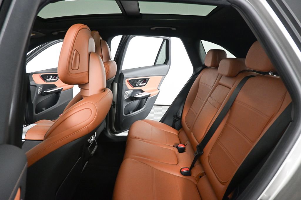 Used 2024 Mercedes-Benz GLC 300 image 18