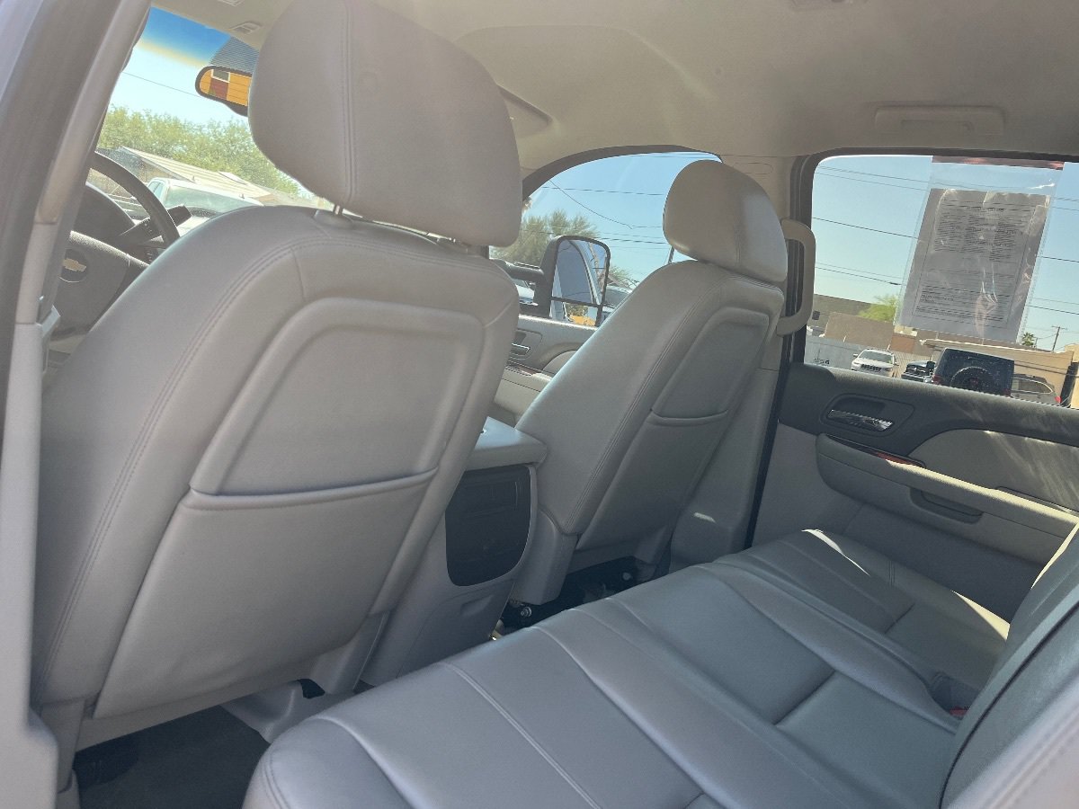 Used 2011 Chevrolet Silverado 3500 LTZ w/ LTZ Plus Package AWD/4WD image 26