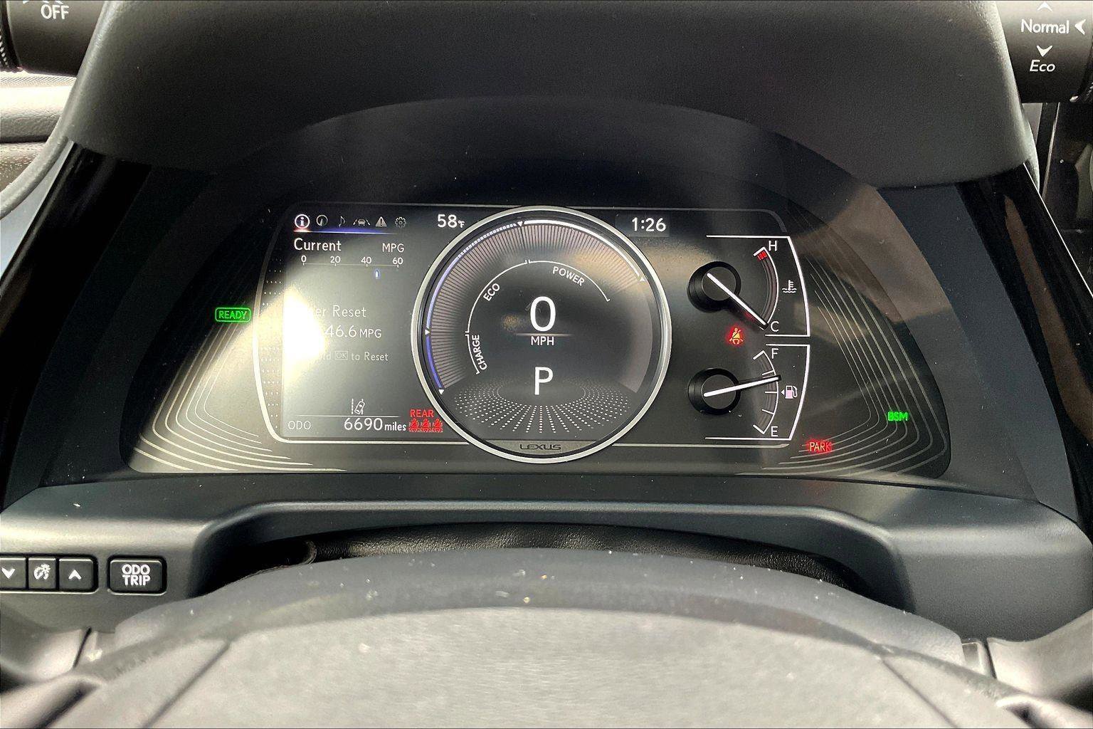 Used 2025 Lexus ES 300h w/ Luxury Package image 22