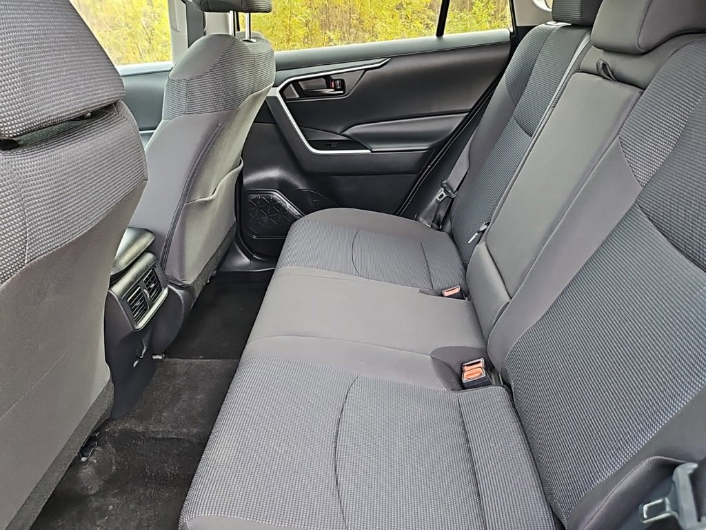 Used 2024 Toyota RAV4 LE image 12