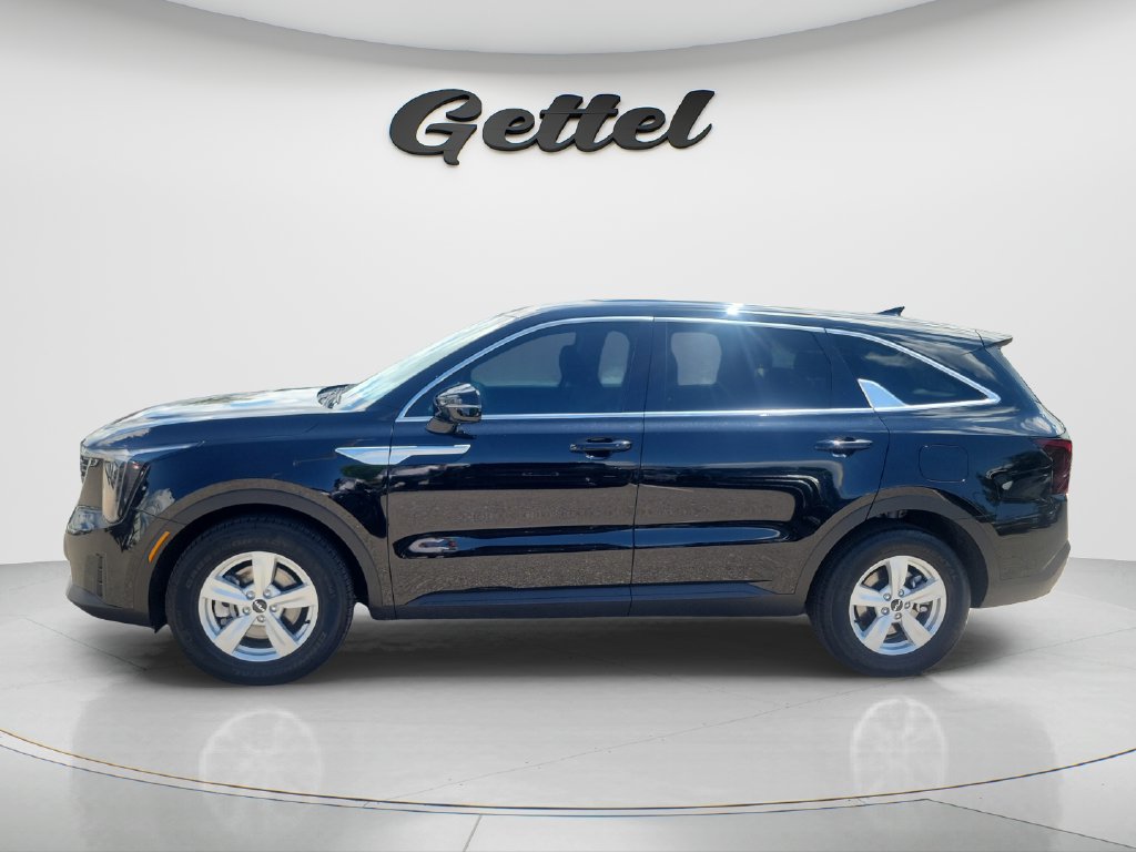 Used 2026 Kia Sorento LX FWD image 8