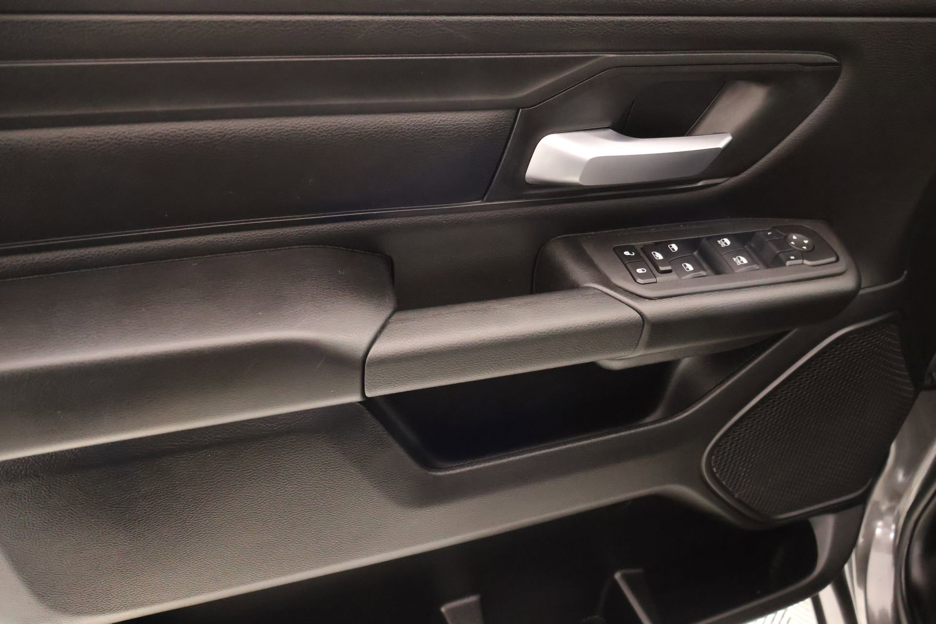 Used 2025 RAM 1500 Tradesman w/ Night Edition RWD image 14