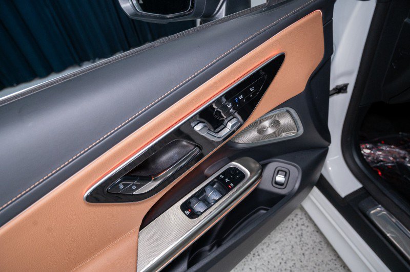 Certified 2026 Mercedes-Benz CLE 300 4MATIC Cabriolet image 13