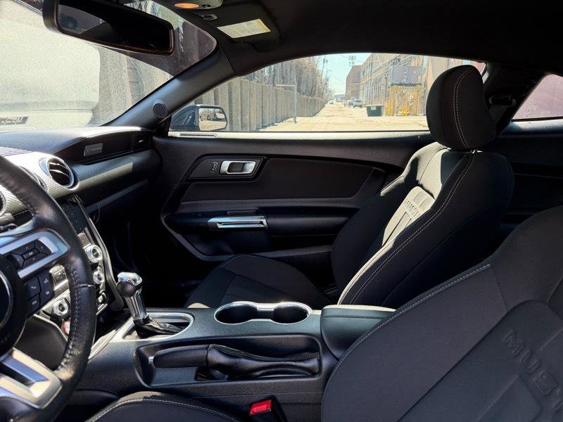 Used 2019 Ford Mustang Coupe RWD image 17