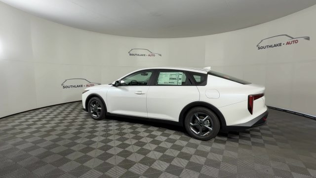 New 2026 Kia K4 FWD image 6