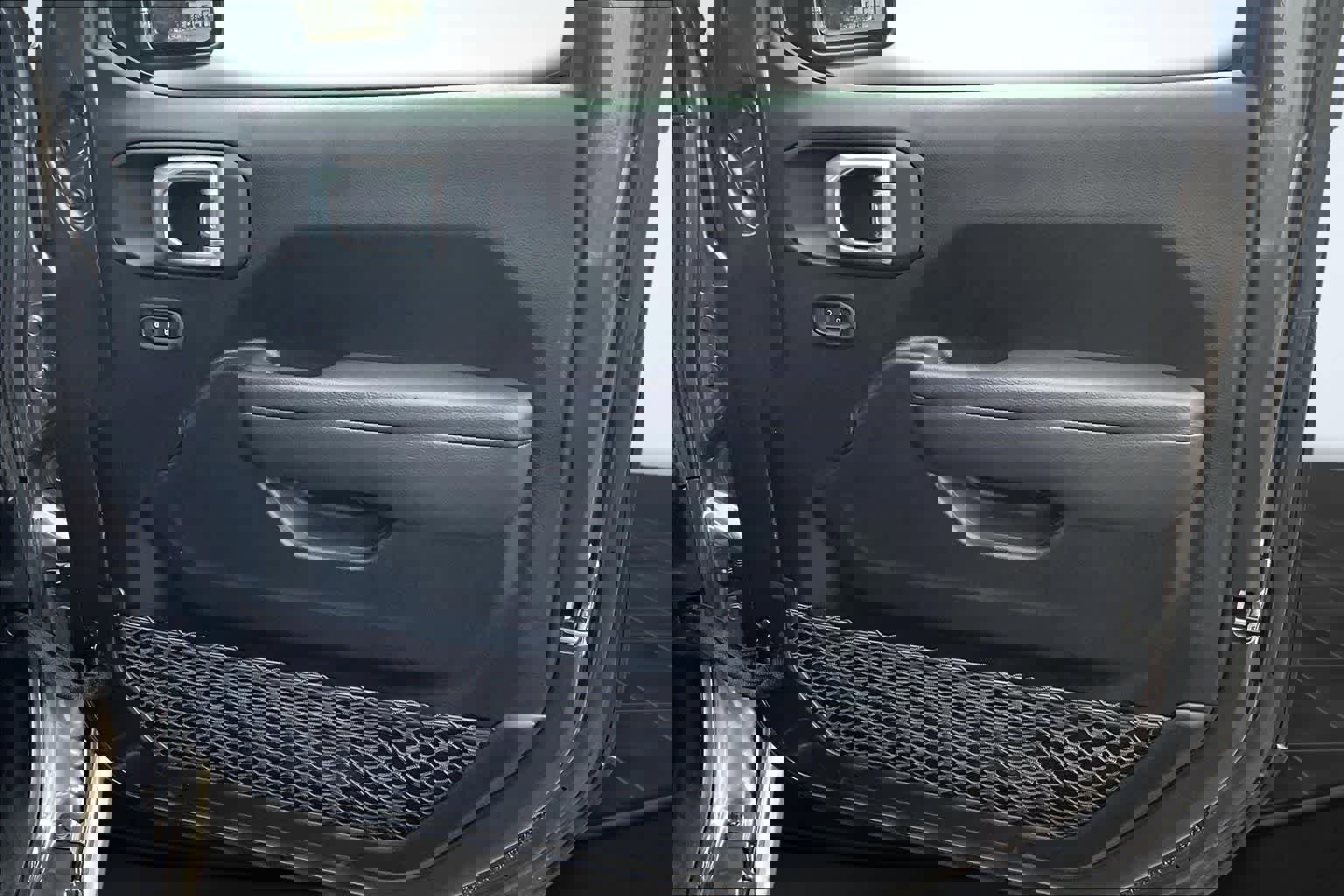 Used 2024 Jeep Gladiator Sport image 29