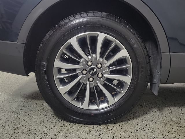 Used 2023 Lincoln Nautilus FWD w/ Premium Package image 5