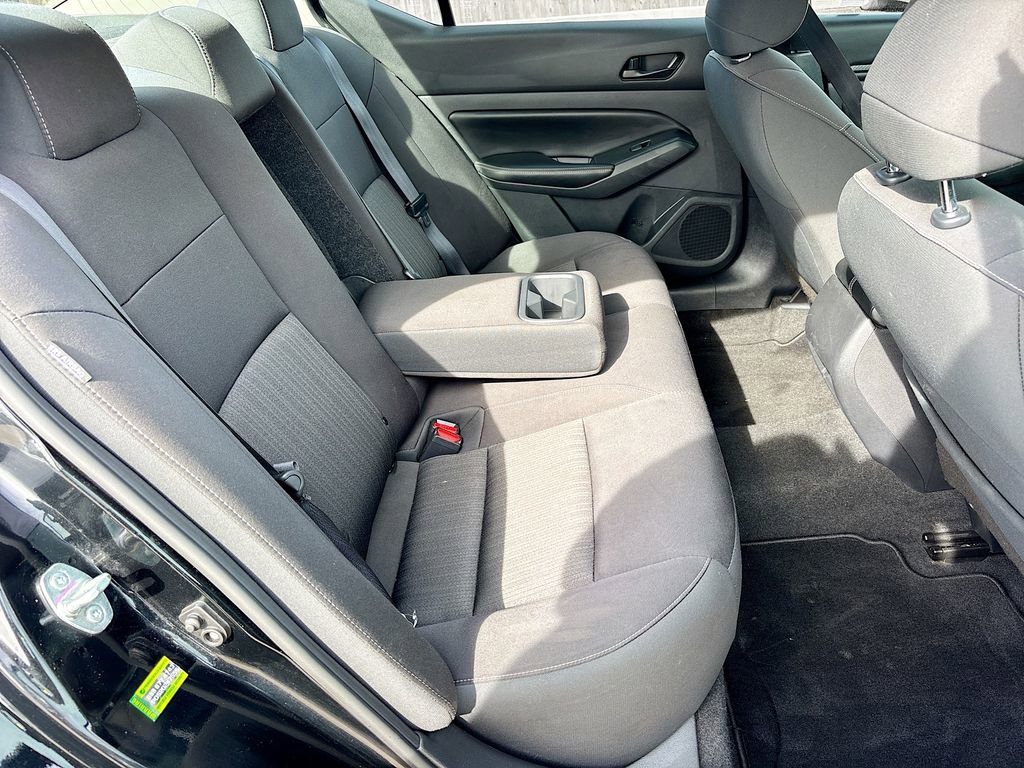 Used 2024 Nissan Altima 2.5 SV image 25