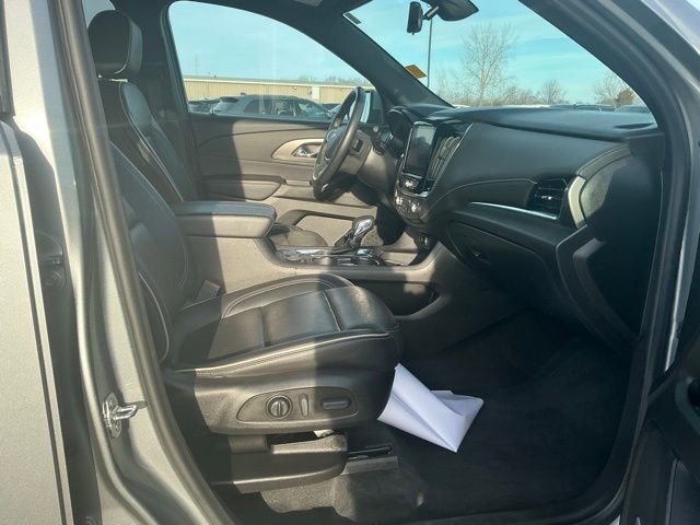 Used 2023 Chevrolet Traverse Premier w/ LPO, Floor Liner Package image 30