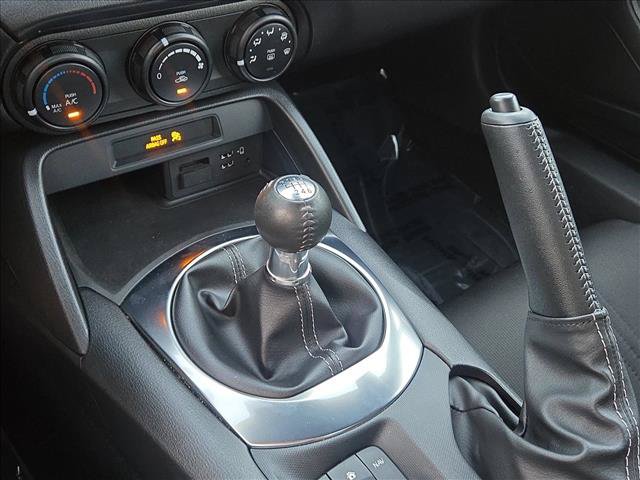 Used 2022 MAZDA MX-5 Miata Sport RWD image 12