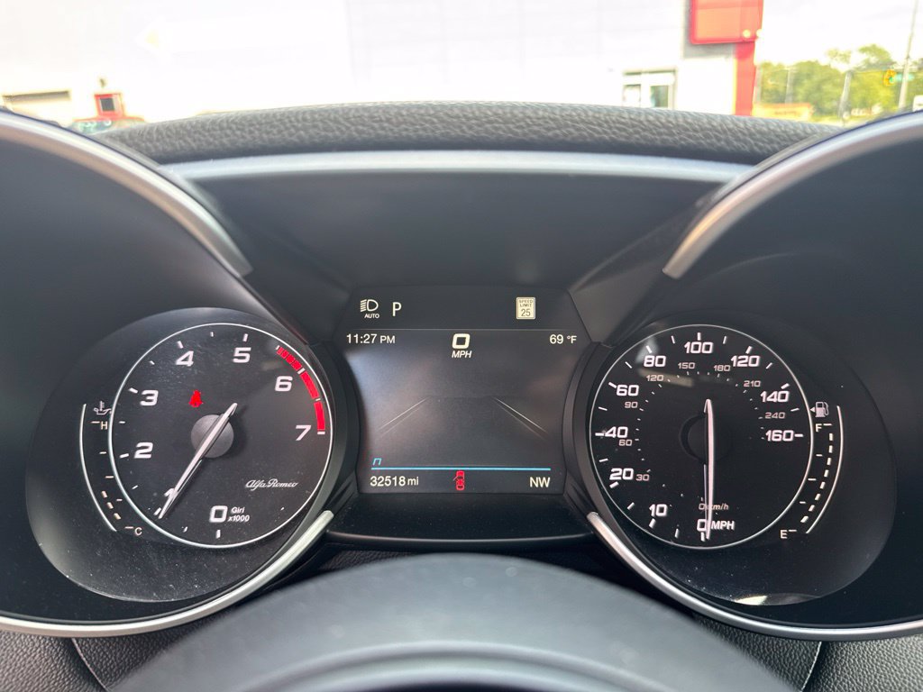 Used 2020 Alfa Romeo Giulia Ti Sport AWD/4WD image 40