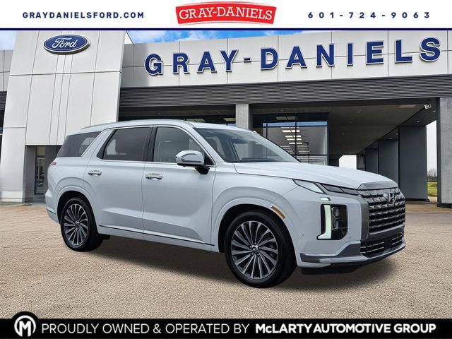 Used 2023 Hyundai Palisade Calligraphy image 1