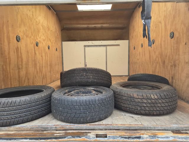 Used 2018 Ford E-350 and Econoline 350 Super Duty w/ Power Windows & Locks Group RWD image 31