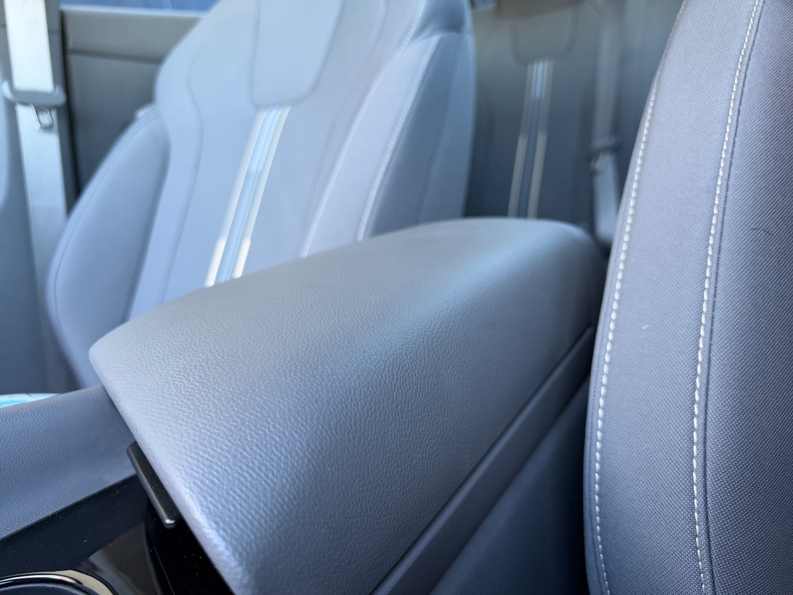 Certified 2025 Hyundai Elantra SEL FWD image 14