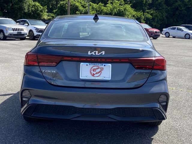 Used 2023 Kia Forte LXS FWD image 4