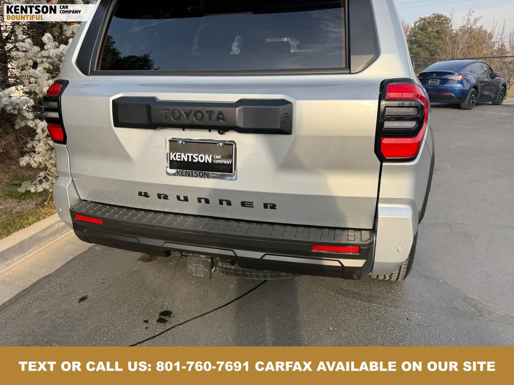 Used 2025 Toyota 4Runner TRD Off-Road image 36