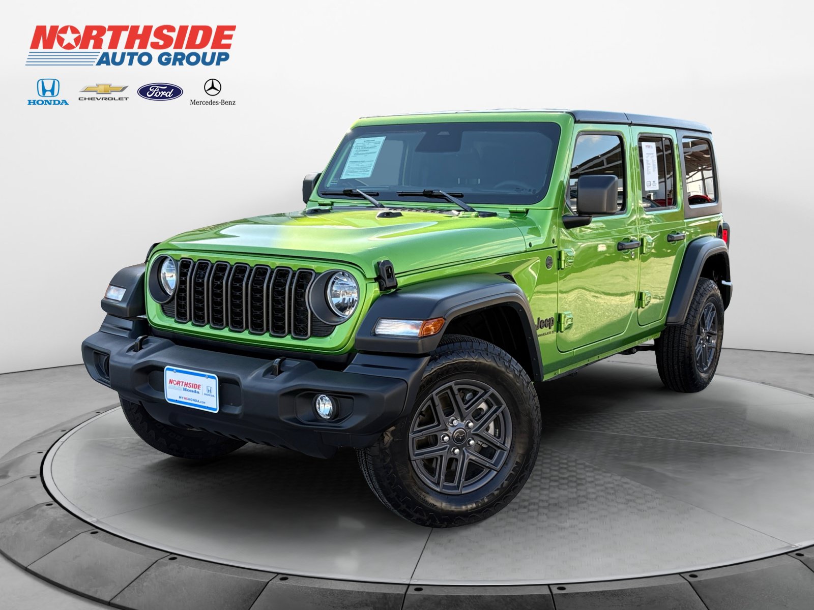 Used 2025 Jeep Wrangler Unlimited Sport AWD/4WD image 3