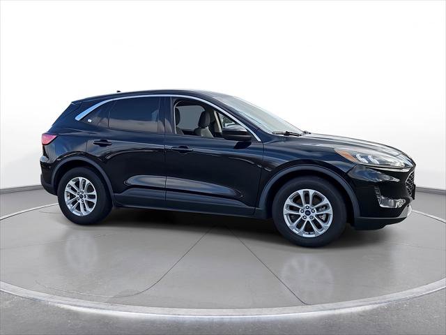 Used 2020 Ford Escape SE image 9