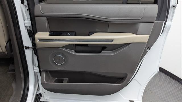 Used 2019 Ford Expedition Max XLT w/ Equipment Group 201A RWD image 19