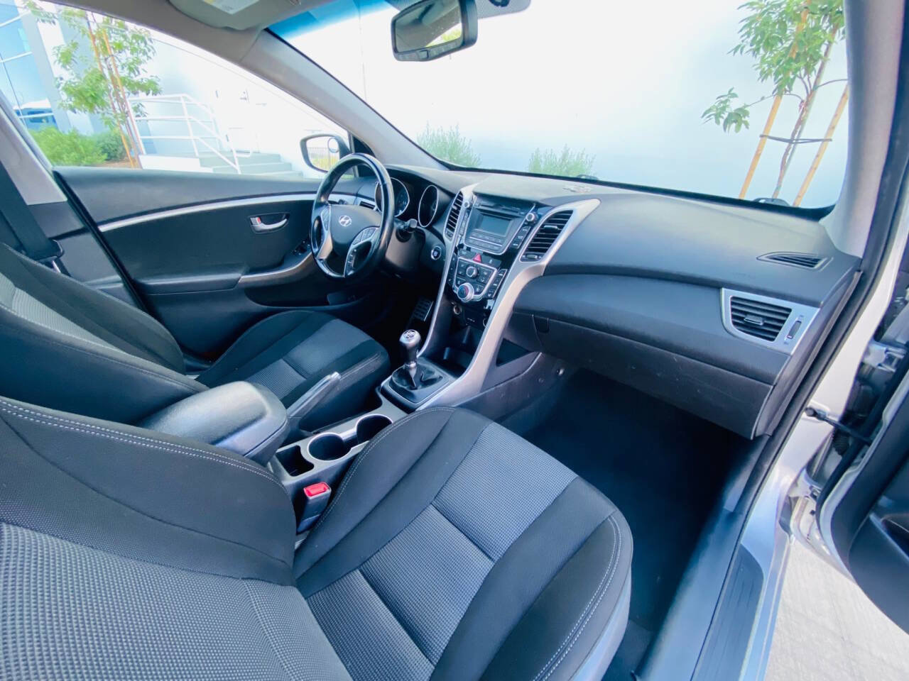 Used 2013 Hyundai Elantra GT w/ Touch & Go Pkg image 13