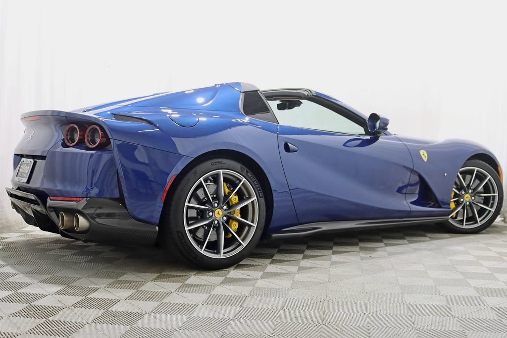Used 2021 Ferrari 812 GTS RWD image 13