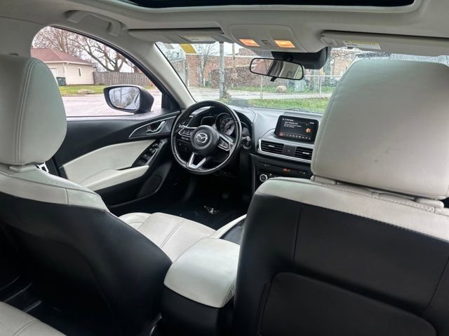 Used 2017 MAZDA MAZDA3 Grand Touring image 20