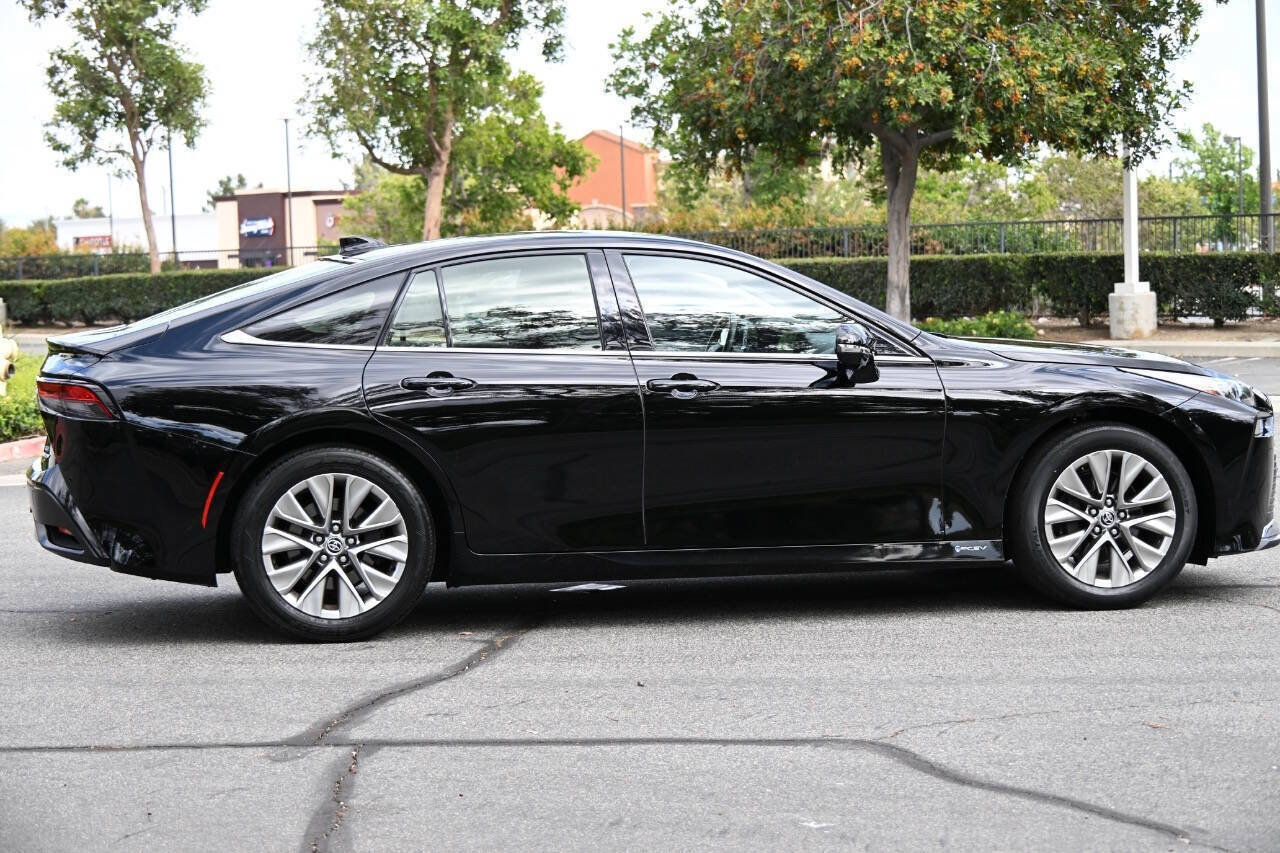 Used 2024 Toyota Mirai w/ Advanced Technology Package RWD image 10