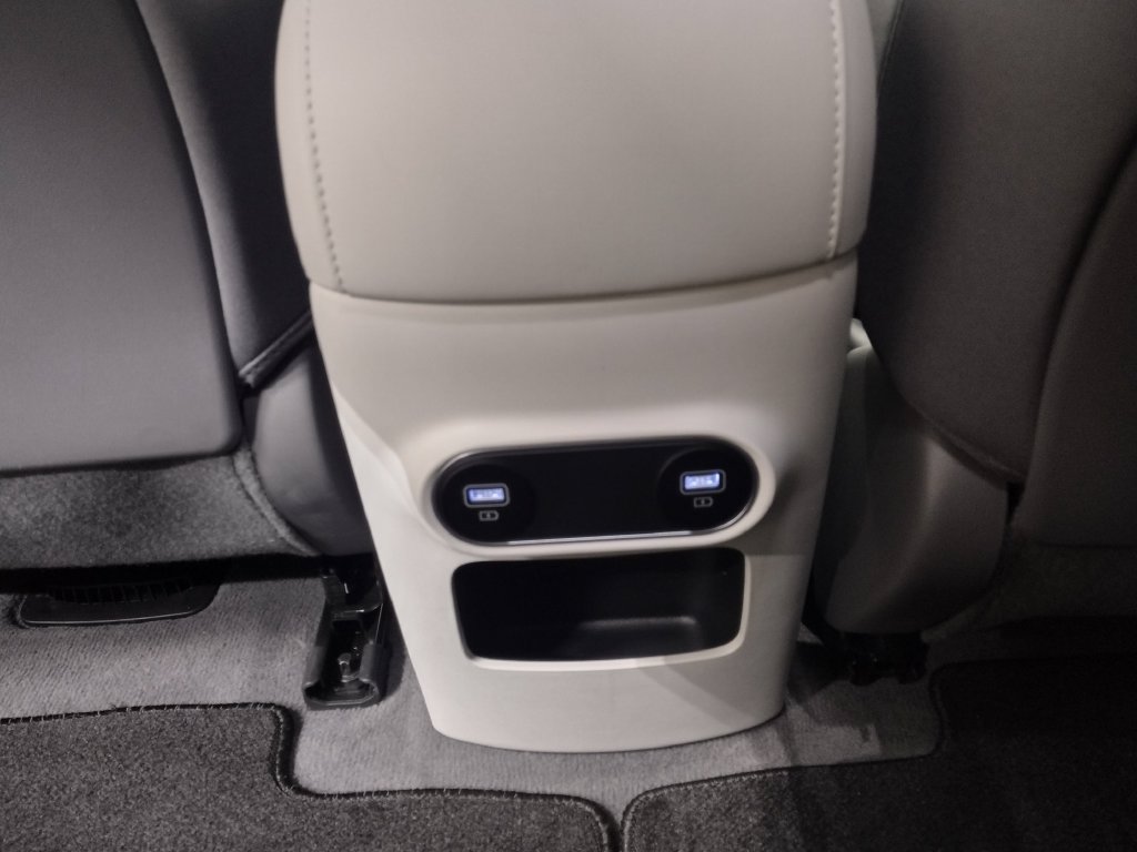 Certified 2024 Hyundai Ioniq 5 SEL AWD/4WD image 35