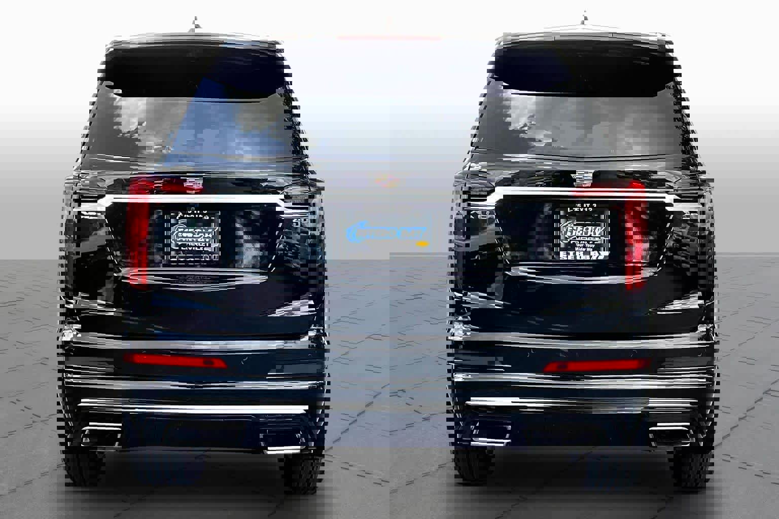 Used 2022 Cadillac XT6 Premium Luxury w/ Technology Package image 5