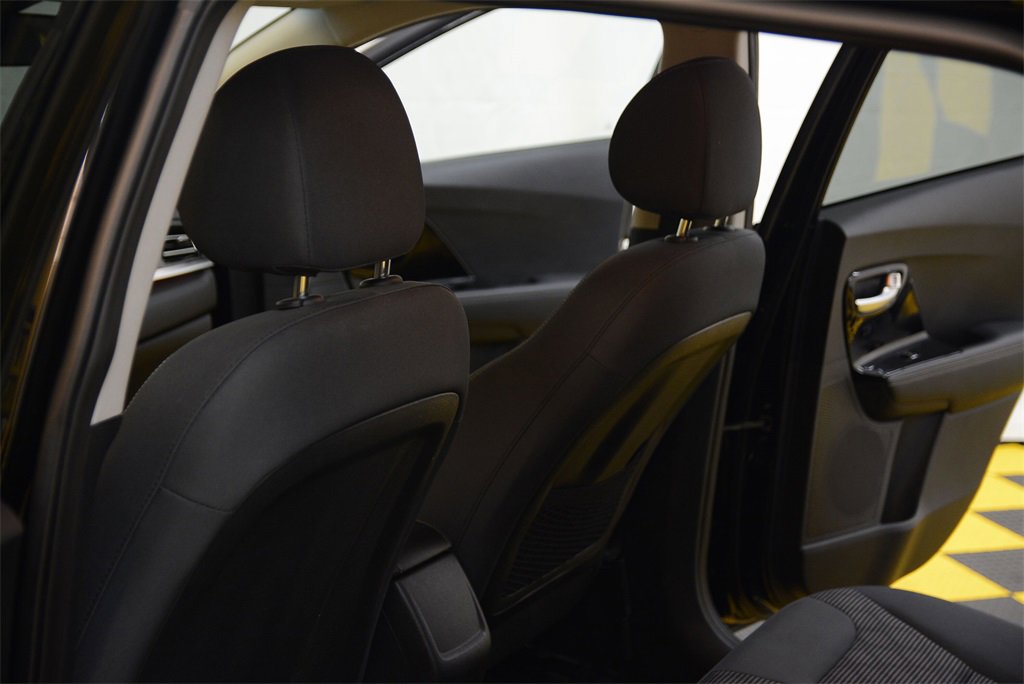 Used 2022 Kia Niro LXS w/ Digital Cluster Package image 27